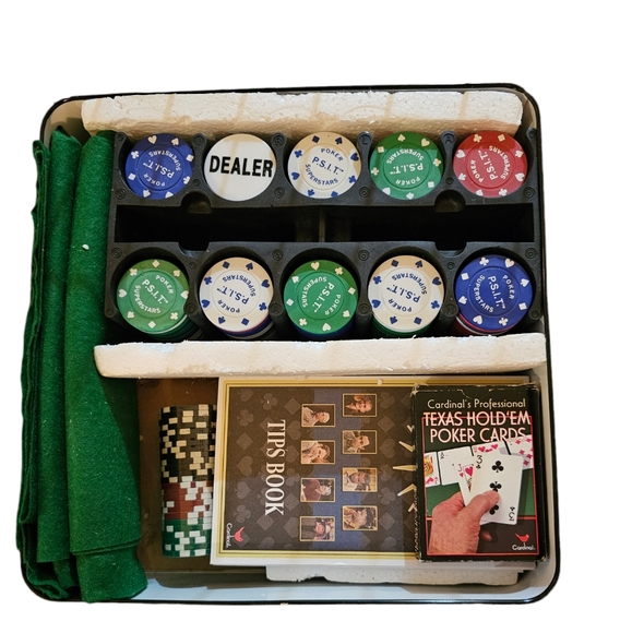 Texas Hold 'Em Poker Set 10 Stacks of Chips, 1 Dealer Chip, Cards Used, Tip Book - Picture 2 of 2